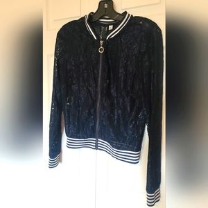 Veste en dentelle marine